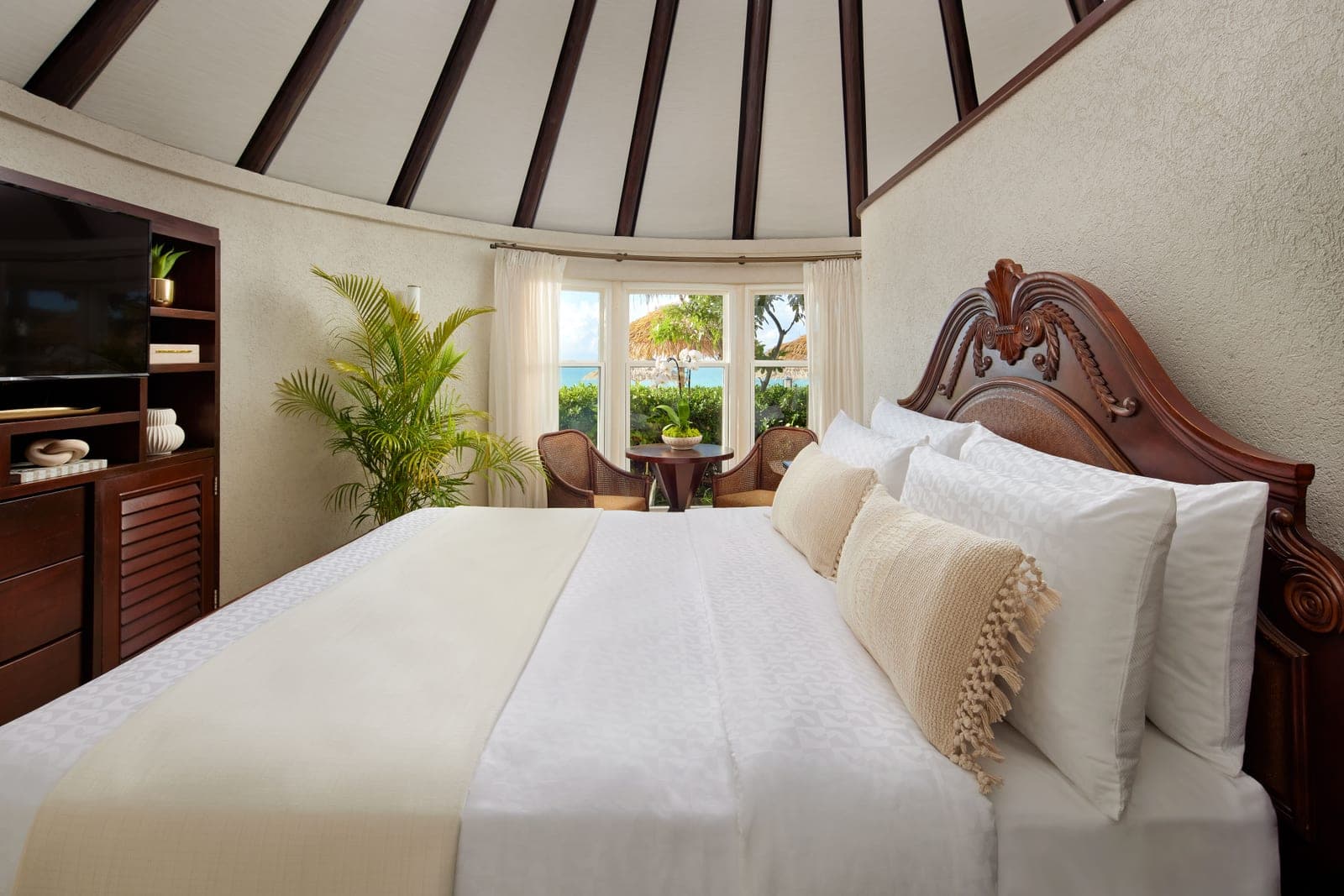 Caribbean Beachfront Butler Rondoval at Sandals Grande Antigua