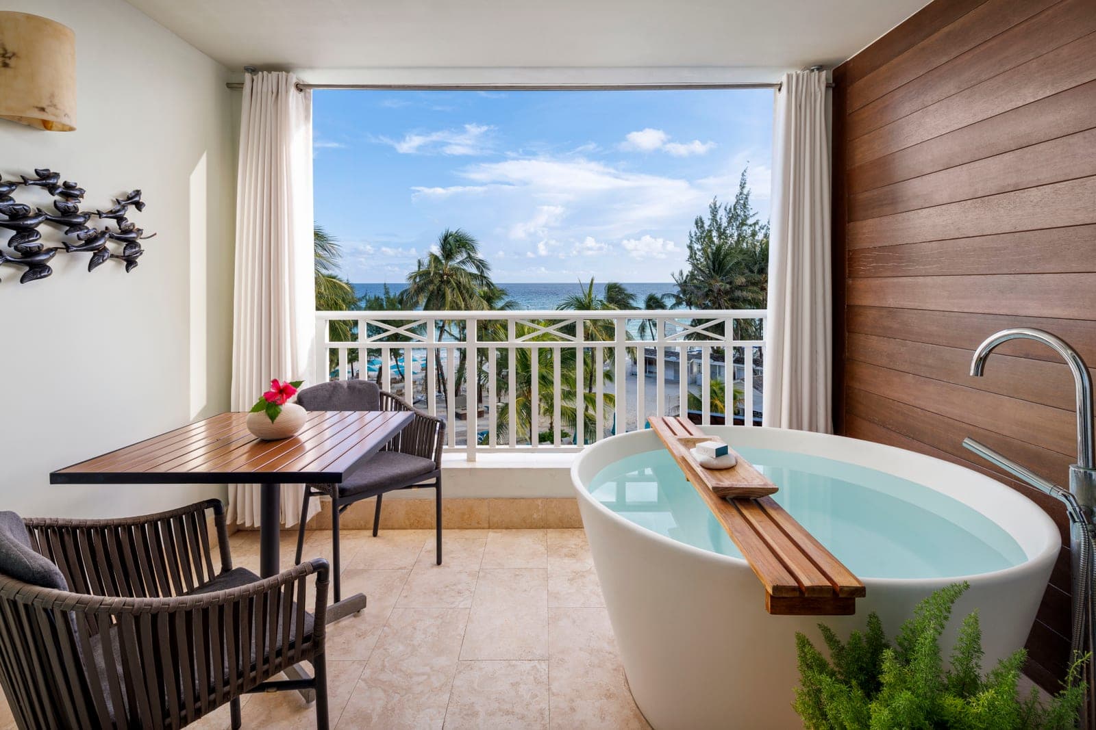 Beachfront Club Level Suite with Balcony Tranquility Soaking Tub (OBT) at Sandals Barbados
