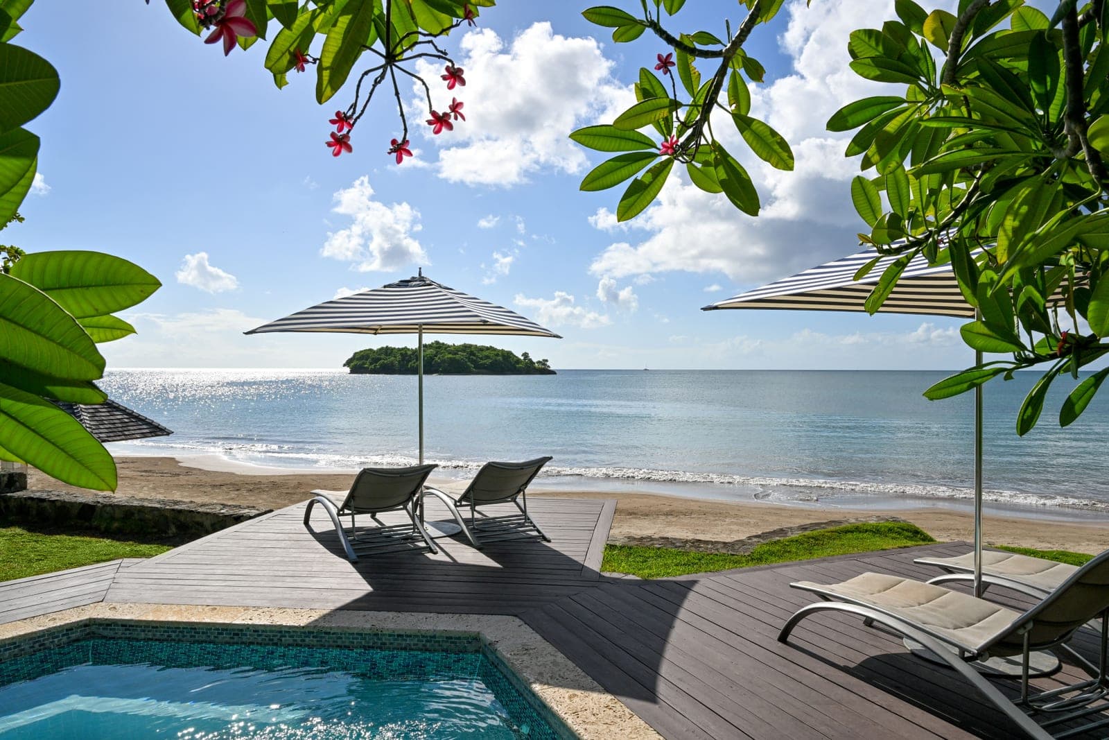 Whirlpool and beachfront grounds at Sandals Halcyon Beach